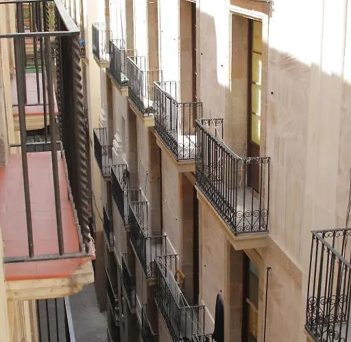 New York Hostel *